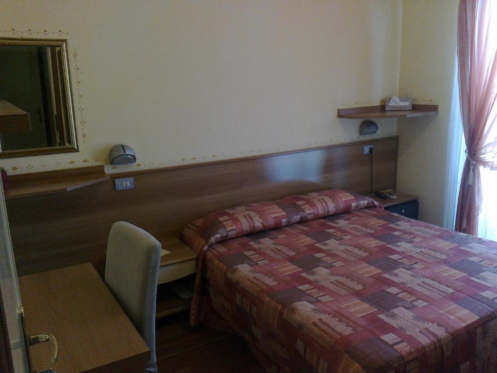Hotel Belvedere Sirmione Phòng bức ảnh